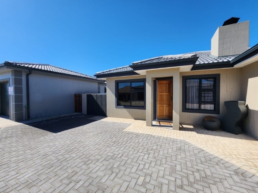 2 Bedroom Property for Sale in Dana Bay Western Cape